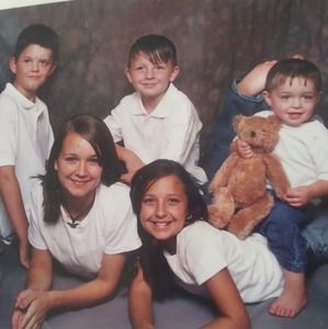 Meet your Posher, Debbie